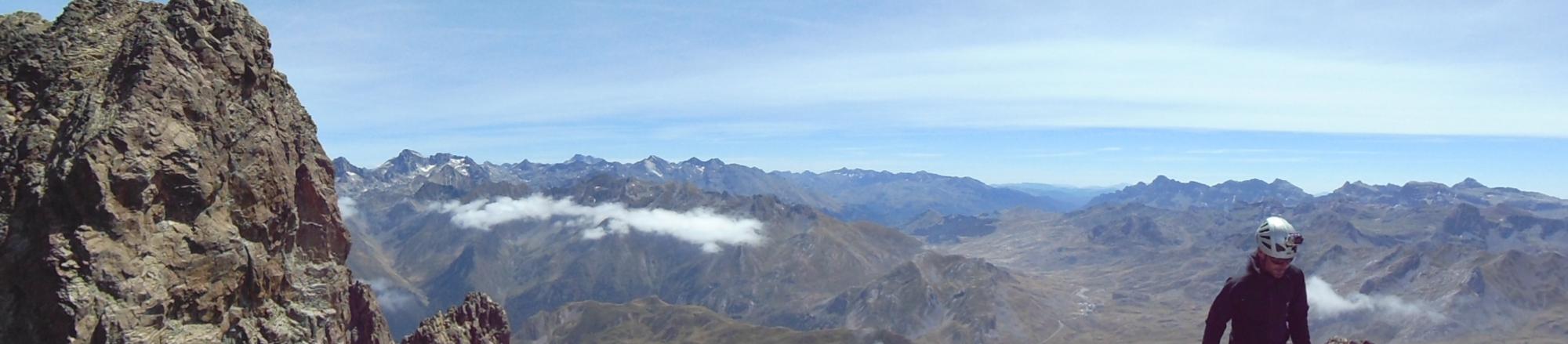 Noticia Pirineos (Parte II)- Arista Peryreget Petit Pic d´Ossau y travesía al Grand Pic