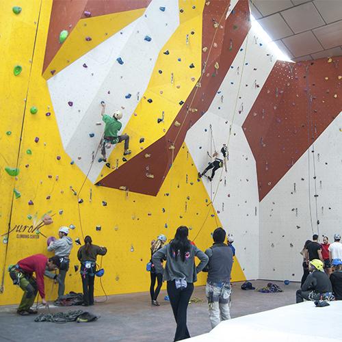 Noticia Yurok Climbing Center, 1000m2 de rocódromo que se estrenan en Madrid